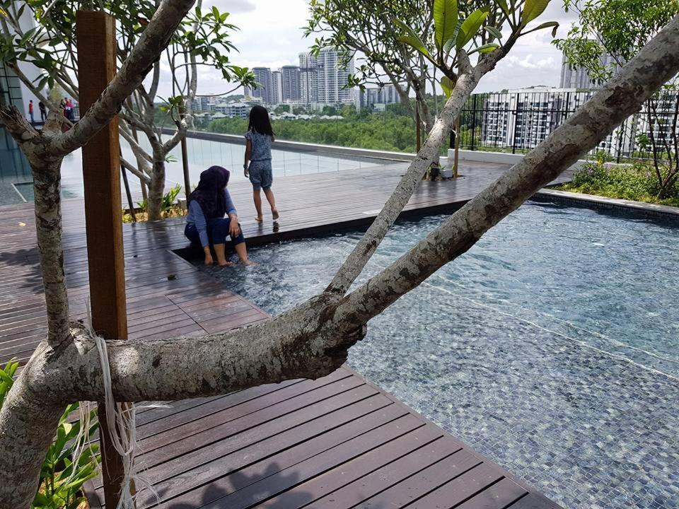 Mycozysoho With Excellent Swimming Pool View Apartment ไซเบอร์จายา ภายนอก รูปภาพ